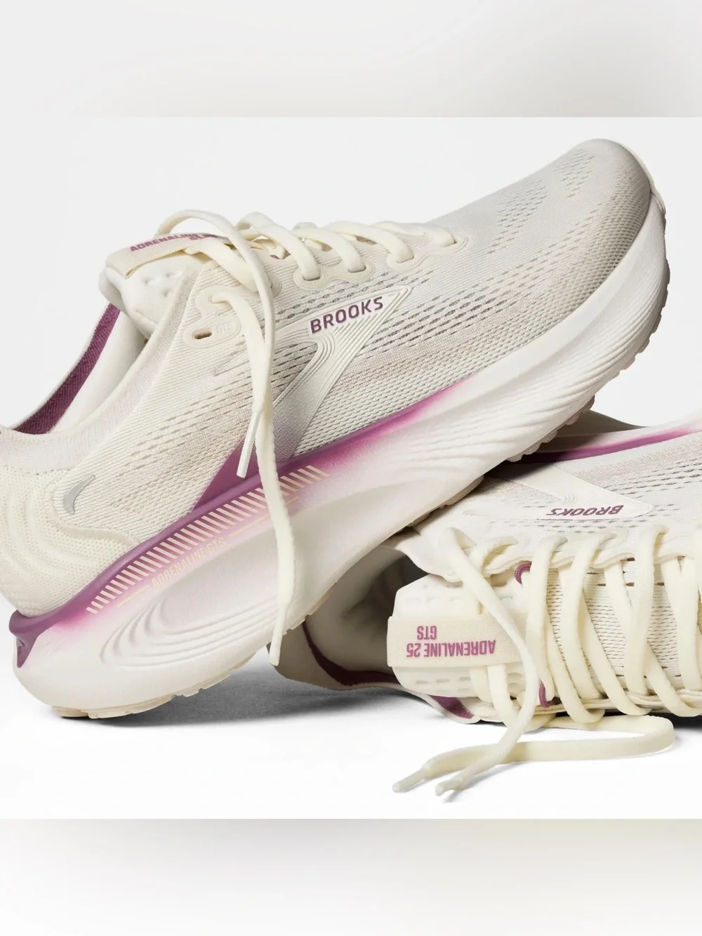 Brooks Adrenaline GTS 25 Women’s Running Shoes Coconut Argyle Size 10